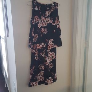 auriene lace maxi dress Mew Mews Edalene Long Sleeve Flower Cutout Lace Maxi Dress main image 0